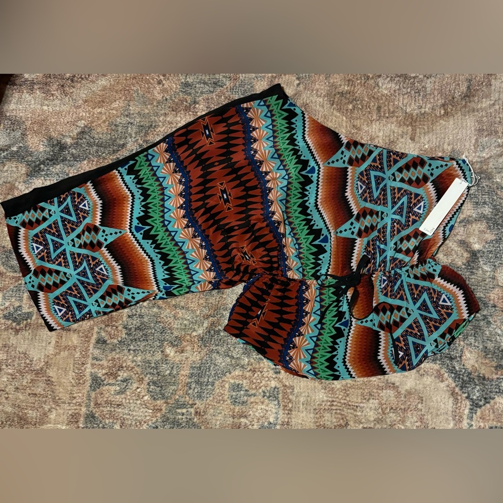 NWT LINE & DOT 100% SILK AZTEC PRINT BLOUSE SIZE LARGE